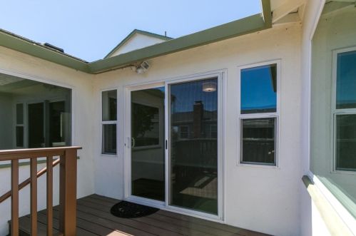 22 Henry Pl, Millbrae CA  94030-1610 exterior