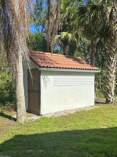 4580 1st Ave, Naples FL  34119-2651 exterior