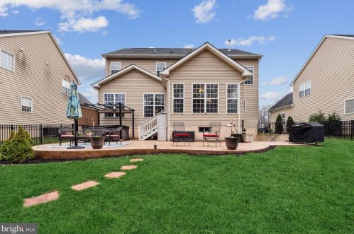 6544 Macklin St, Haymarket, VA 20169-4935