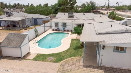 4333 17 Ave, Phoenix AZ 85085-6300 exterior