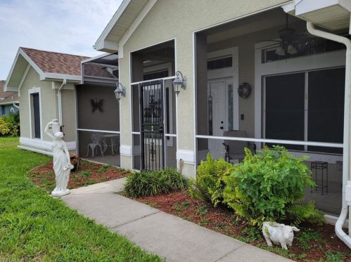 2110 23rd Pl, Cape Coral, FL 33909-4662