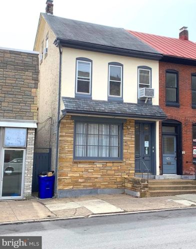242 King St, Pottstown, PA 19464-5542