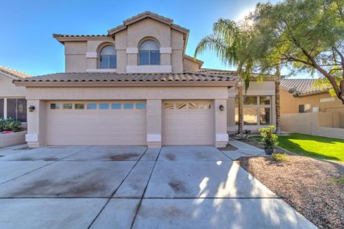 2335 Amber Ln, Gilbert, AZ 85296-2123