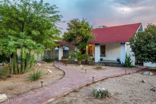 1410 Waverly St, Tucson, AZ 85719-3655