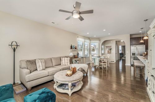 105 Woodside Park Dr, Amelia OH  45102-8711 exterior