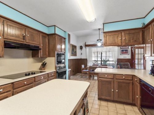 116 Woodland Trl, Weatherford, TX 76085-9071