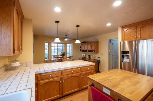 14812 Winding Creek Ct, Grass Valley CA  95949-7514 exterior