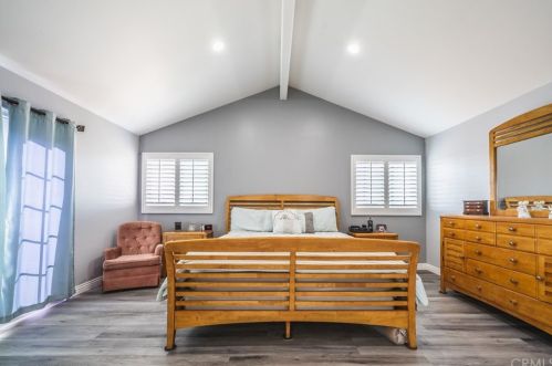 21825 Ravenna Ave, Long Beach CA  90745-3132 exterior