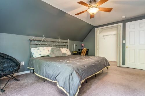 68 Long Pond Rd, Danville NH  03819-3126 exterior