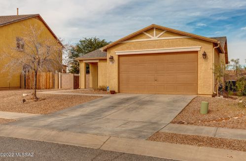 8428 Screech Owl Dr, Tucson, AZ 85757-7924