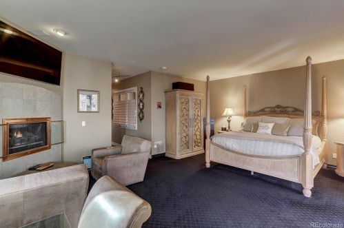 361 Steele St, Denver CO 80205-4336 exterior