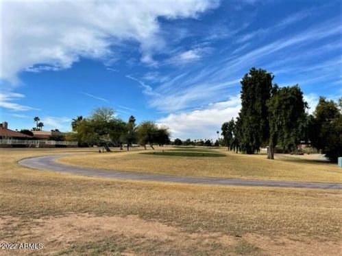 21220 132nd Dr, Sun City, AZ 85375-2561