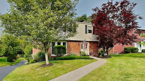 138 Wescott Dr, Pittsburgh, PA 15237-1765
