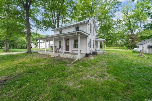 16608 9th Rd, Inwood, IN 46563-8228