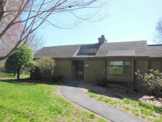 421 Heritage Vlg, Southbury, CT 06488-5423
