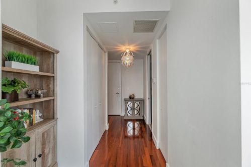 150 Robinson St, Orlando FL 32801-1618 exterior