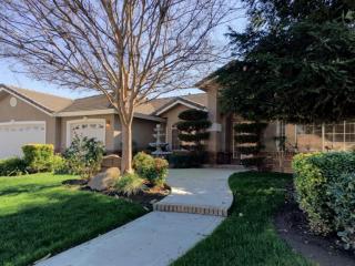 5131 Locust Ave, Fresno, CA 93722-2107