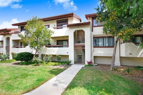 28015 Sarabande Ln, Santa Clarita, CA 91387-3057