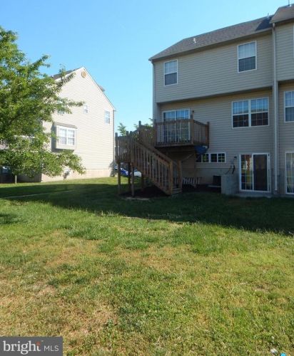 242 Northdown Dr, Dover DE  19904-9757 exterior