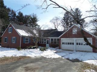 12 Oak Ridge Ave, Danbury, CT 06810-6316