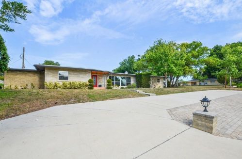 1201 Lake Otis Dr, Winter Haven, FL 33880-3155