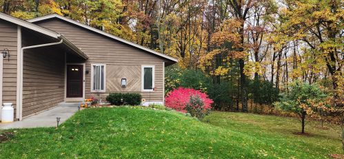7070 Indian Lore Rd, West Bend, WI 53090-9084