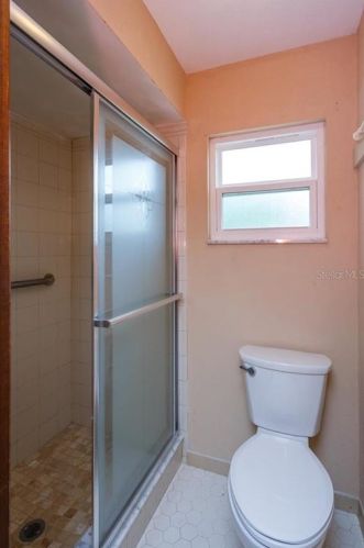 6325 Wynglow Ln, Orlando FL  32818-1311 exterior