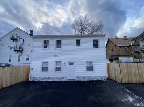 682 18th St, Paterson NJ  07501-2110 exterior