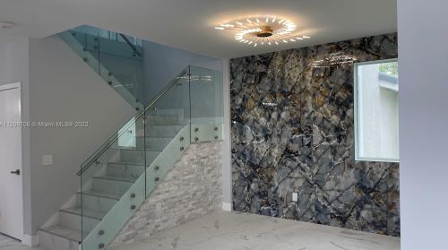 212 179th Ave, Hollywood FL  33029-3905 exterior