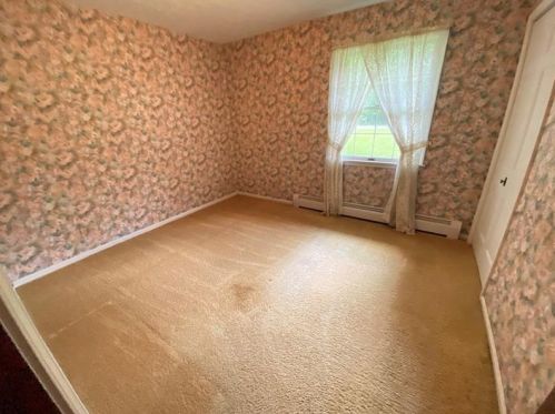 215 Jamestown Rd, Greenville PA  16125-9201 exterior