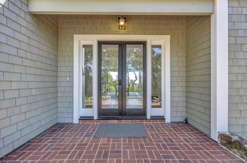 5354 Vista Grande Dr, Santa Rosa, CA 95403-1336