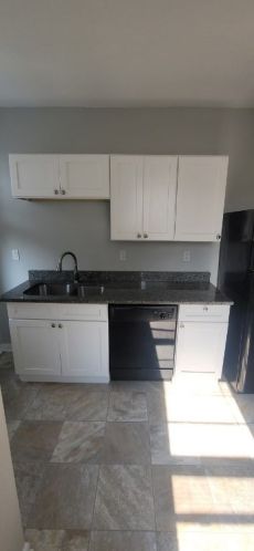 5126 Broad St, Pittsburgh PA  15224-2406 exterior