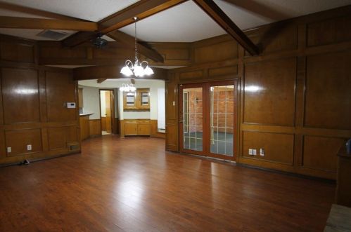 4331 Cinnabar Dr, Dallas TX  75227-1709 exterior