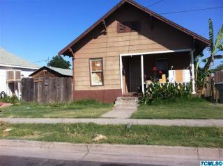 147 Mono St, London CA  93618-2640 exterior