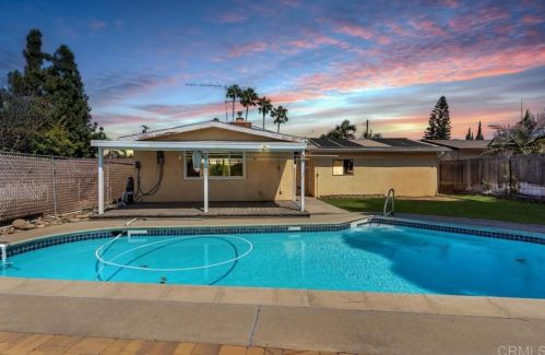 5920 Noraak Ct, La Mesa CA  91942-1824 exterior