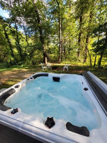 15 Great Pond Rd, Kingston NH  03848-3757 exterior