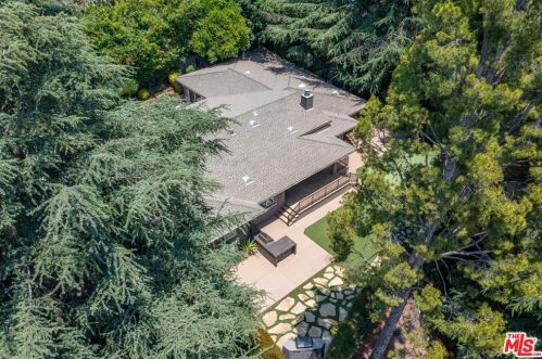1732 Bonita Vista Dr, La Canada CA  91011-1614 exterior