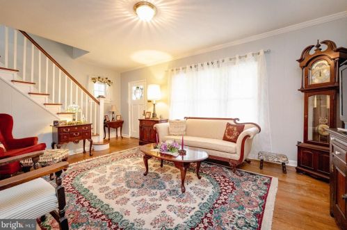 20 Valley Dr, Southampton PA  18966-1347 exterior