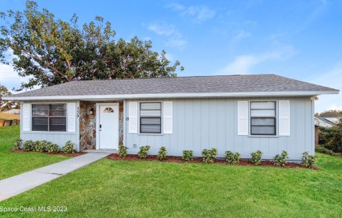 339 13th Ln, Vero Beach FL  32962-6440 exterior