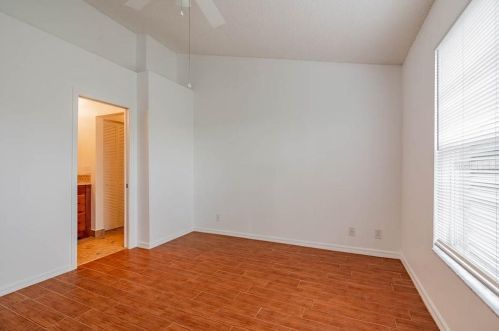 554 Black Lion Dr, Saint Petersburg FL  33716-3472 exterior