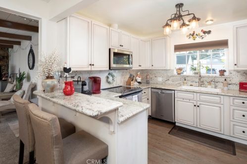 988 Magnolia Dr, Pismo Beach CA  93420-4233 exterior