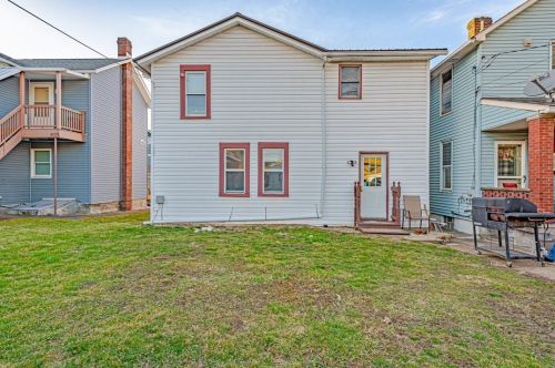 337 Miller St, Latrobe PA  15650-1438 exterior