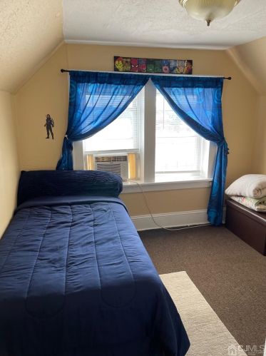 398 Lawrence St, Perth Amboy NJ  08861-2132 exterior