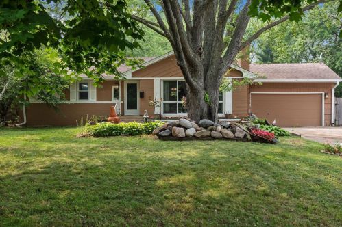 6413 Noble Ave, Minneapolis, MN 55429-2055