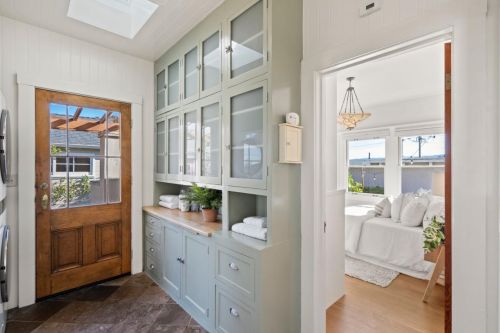 210 Eucalyptus Ave, South San Francisco CA  94080-2455 exterior