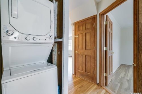 71 Ellen St, Bethpage NY  11714-2924 exterior