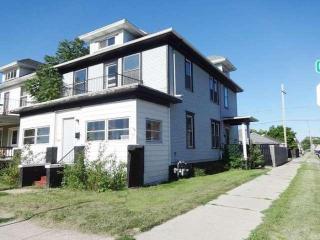 1702 Quincy Ave, Racine, WI 53405-3427