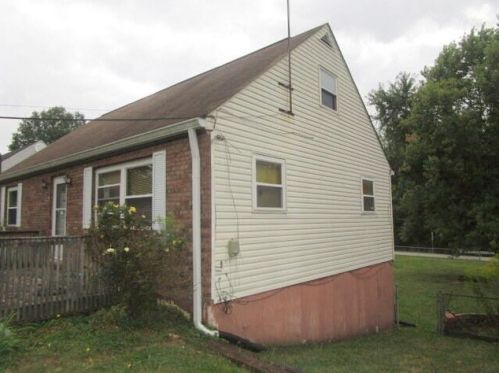 6 Vivian Dr, Florence, KY 41042-9742