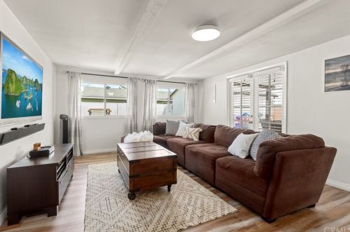 8171 Holder St, Buena Park, CA 90620-2960