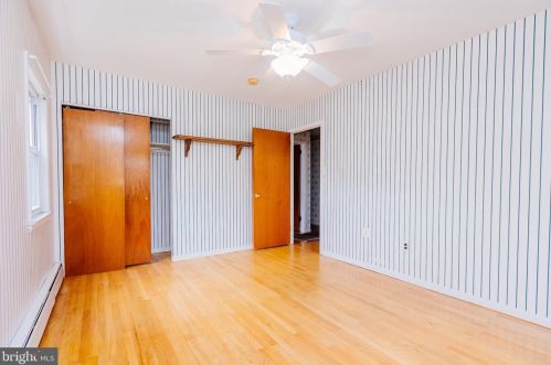 223 Meadow Dr, Yardley PA  19067-1311 exterior